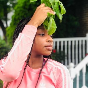 Meet your Posher, Jade